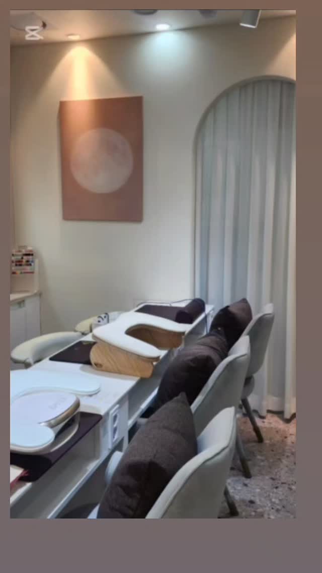 다루아 잠실 새내점 오픈
잠실새내에서 네일샵의 명소로 자리잡다
네일레스토랑 ㅡ 다루아네일
고객님께 딱 맞는 최고의 레시피로 선보입니다.
다루아 네일의 창업 문의는
010 7541 8177. 010 5191 0075 입니다.
#다루아네일회기점
#다루아네일잠실새내
#다루아네일당산점
#다루아네일금정ak플라자점